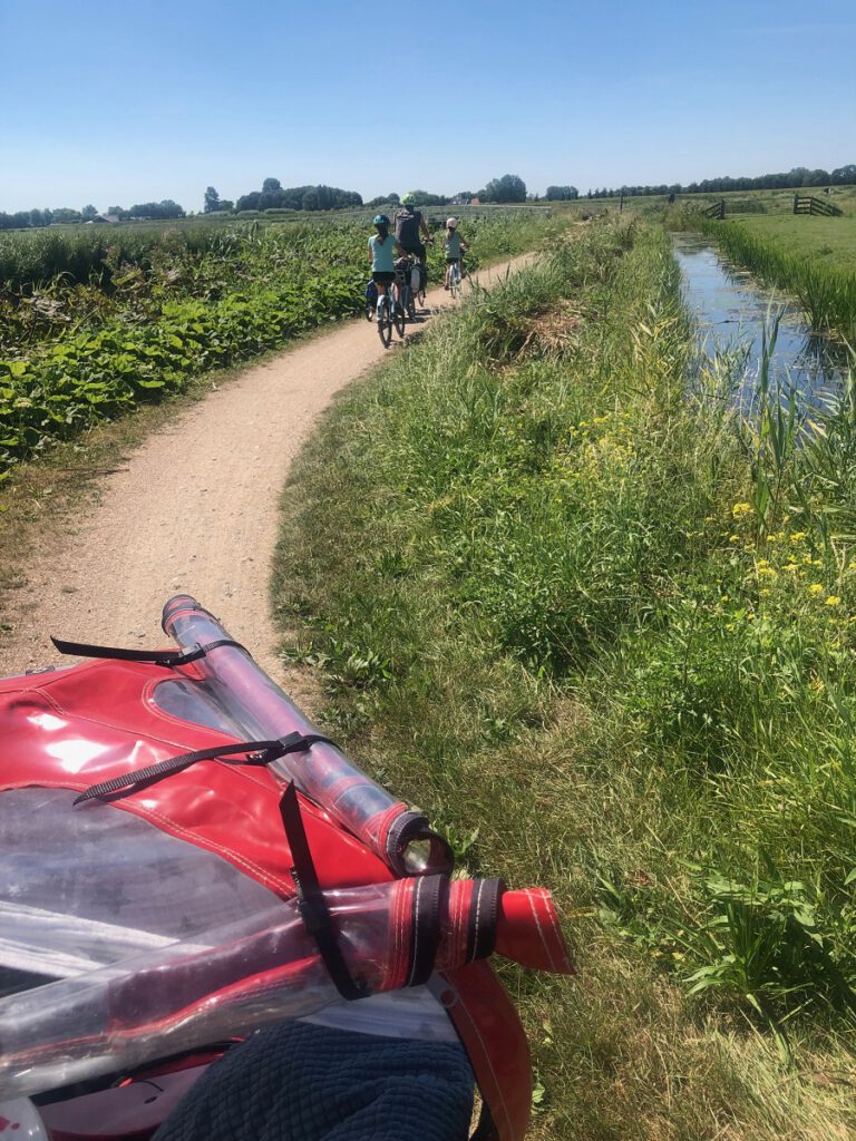 Op fietsvakantie net het gezin in Nederland 