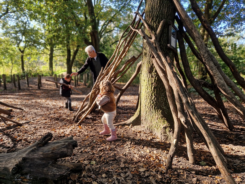 Op ontdekkingsreis in het preHistorisch Dorp (review)