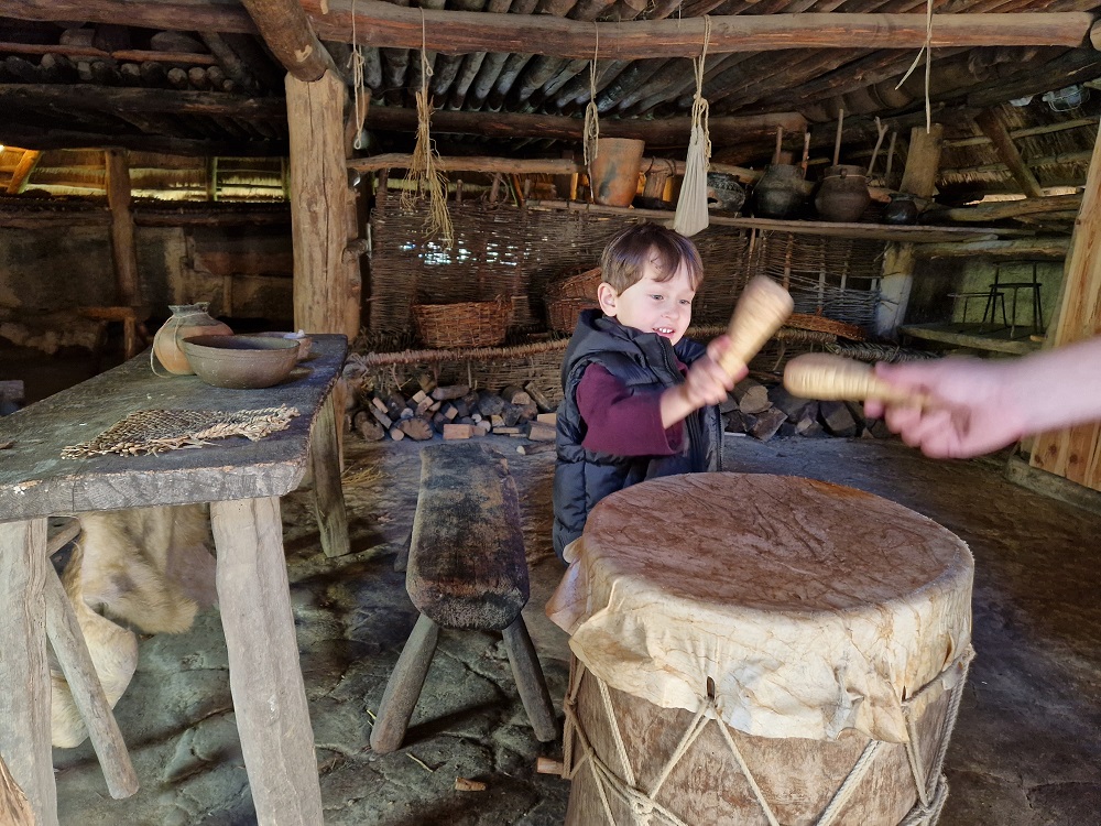 Op ontdekkingsreis in het preHistorisch Dorp (review)