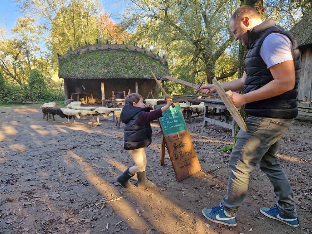 Op ontdekkingsreis in het preHistorisch Dorp (review)